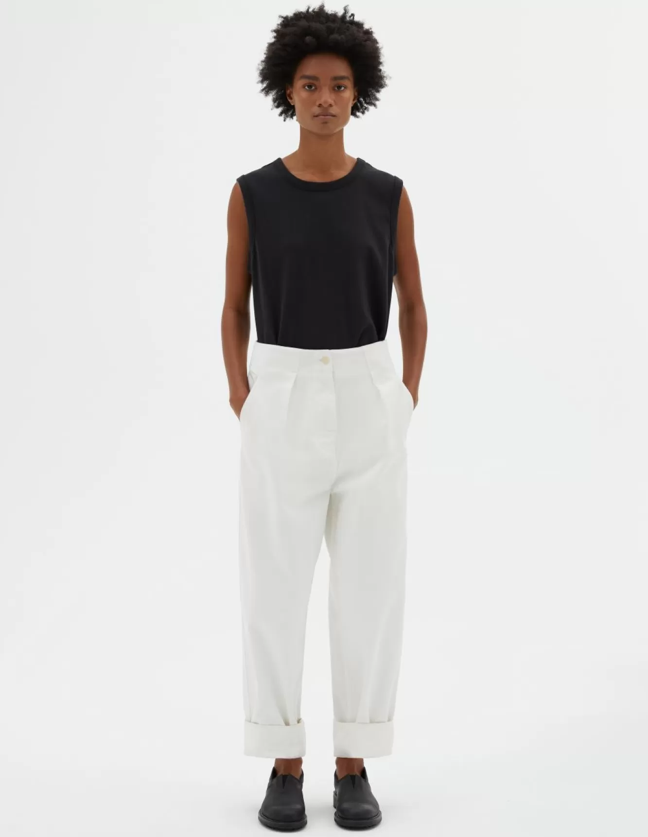 Margaret Howell MHL. CINCH BACK TROUSER Off White Best Sale