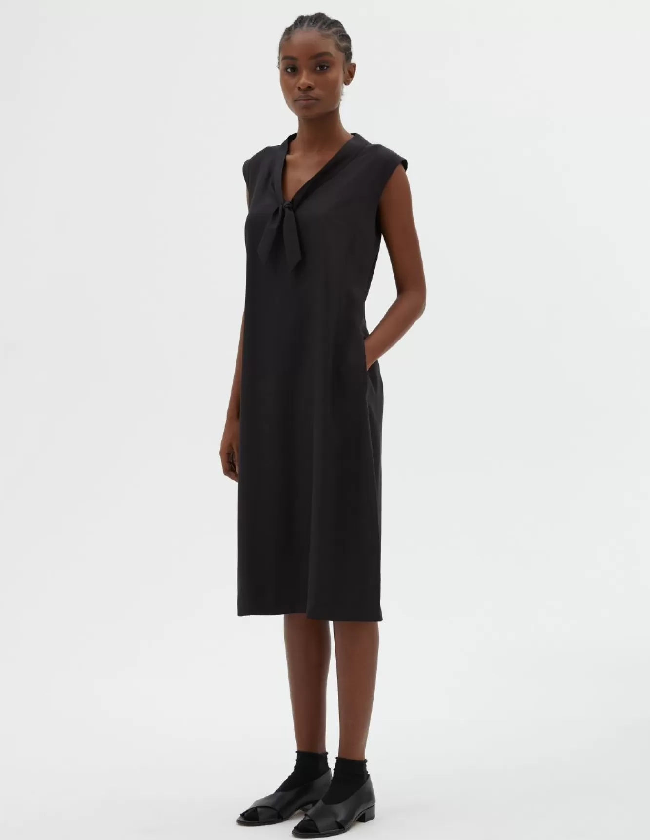 Margaret Howell V NECK DRESS Black Cheap